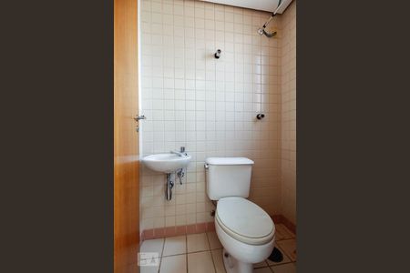 Apartamento para alugar com 77m², 3 quartos e 1 vagaBanheiro de serviço 