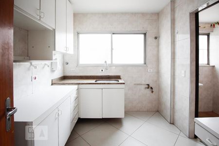 Apartamento à venda com 65m², 2 quartos e 1 vagaCozinha