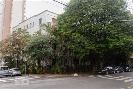 Fachada de kitnet/studio para alugar com 1 quarto, 40m² em Água Branca, São Paulo