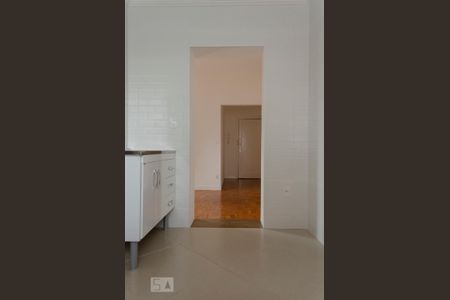 Cozinha de kitnet/studio para alugar com 1 quarto, 40m² em Água Branca, São Paulo