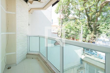 Casa à venda com 220m², 3 quartos e 4 vagas Casa à venda com 220m², 3 quartos e 4 vagasSacada - Suíte 3