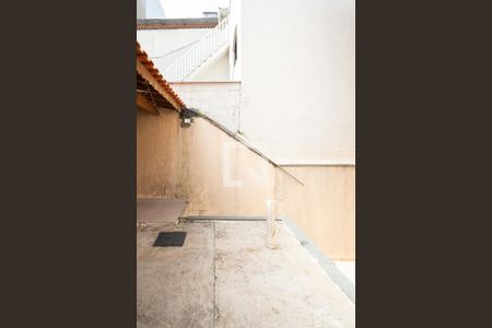 Casa à venda com 220m², 3 quartos e 4 vagas Casa à venda com 220m², 3 quartos e 4 vagasÁrea- Churrasqueira