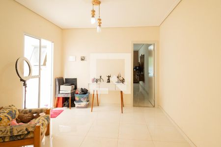 Casa à venda com 220m², 3 quartos e 4 vagas Casa à venda com 220m², 3 quartos e 4 vagasHall - Quartos