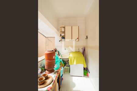 Casa à venda com 220m², 3 quartos e 4 vagas Casa à venda com 220m², 3 quartos e 4 vagasÁrea de Serviço
