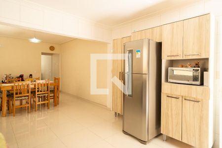 Casa à venda com 220m², 3 quartos e 4 vagas Casa à venda com 220m², 3 quartos e 4 vagasCozinha