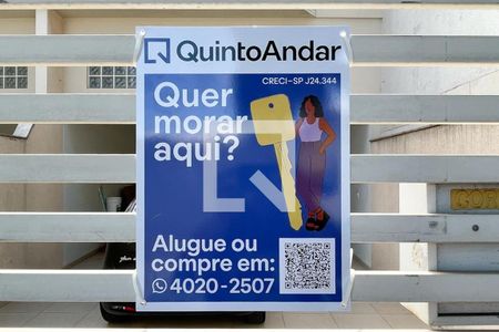 Casa à venda com 220m², 3 quartos e 4 vagas Casa à venda com 220m², 3 quartos e 4 vagasPlaquinha