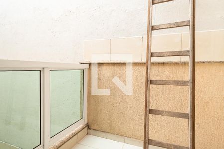 Casa à venda com 220m², 3 quartos e 4 vagas Casa à venda com 220m², 3 quartos e 4 vagasJardim de Inverno