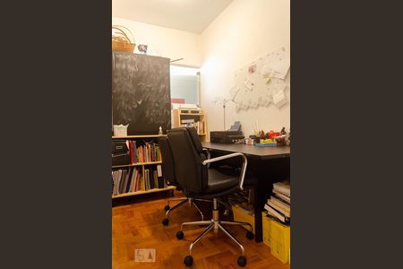 Apartamento à venda com 126m², 3 quartos e 1 vagaEscritório