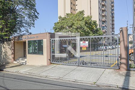 Apartamento à venda com 80m², 3 quartos e 2 vagasFachada e portaria