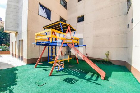 Apartamento à venda com 80m², 3 quartos e 2 vagasÁrea comum - Playground