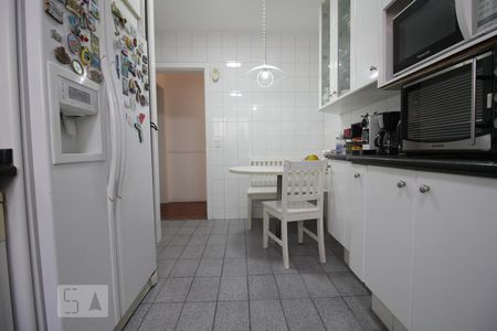 Apartamento para alugar com 170m², 4 quartos e 3 vagasCozinha