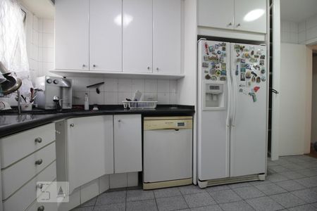 Apartamento para alugar com 170m², 4 quartos e 3 vagasCozinha