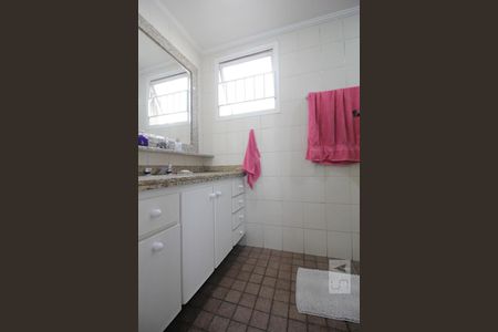 Apartamento para alugar com 170m², 4 quartos e 3 vagasBanheiro da suíte 2