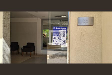 Apartamento à venda com 168m², 3 quartos e 2 vagas Apartamento à venda com 168m², 3 quartos e 2 vagasPlaquinha