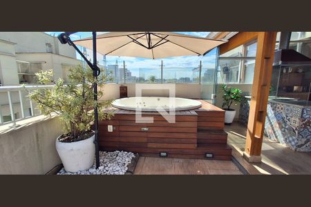 Apartamento à venda com 168m², 3 quartos e 2 vagas Apartamento à venda com 168m², 3 quartos e 2 vagasÁrea Gourmet