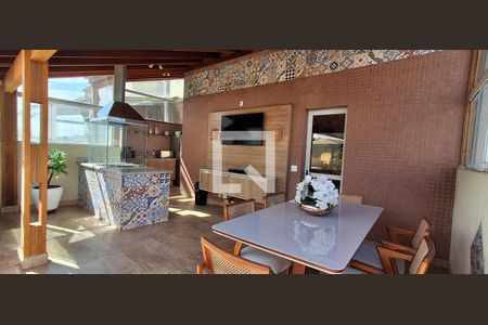 Apartamento à venda com 168m², 3 quartos e 2 vagas Apartamento à venda com 168m², 3 quartos e 2 vagasÁrea Gourmet