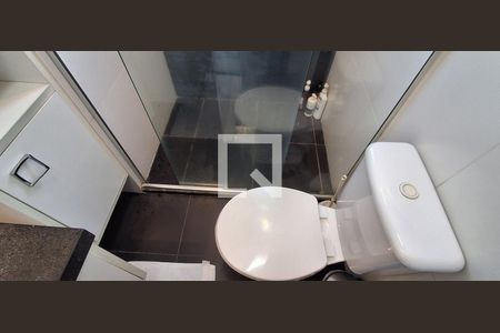 Apartamento à venda com 168m², 3 quartos e 2 vagas Apartamento à venda com 168m², 3 quartos e 2 vagasBanheiro Suíte