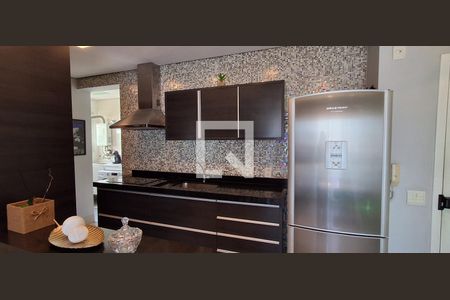 Apartamento à venda com 168m², 3 quartos e 2 vagas Apartamento à venda com 168m², 3 quartos e 2 vagasCozinha