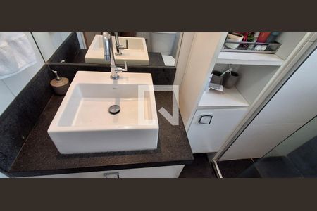 Apartamento à venda com 168m², 3 quartos e 2 vagas Apartamento à venda com 168m², 3 quartos e 2 vagasBanheiro Suíte