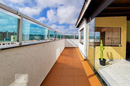 Apartamento à venda com 209m², 3 quartos e 2 vagasVaranda da Cobertura 