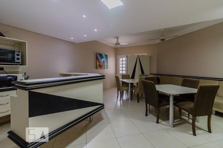 Apartamento à venda com 209m², 3 quartos e 2 vagasÁrea Comum 