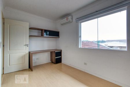 Casa de condomínio à venda com 400m², 4 quartos e 6 vagasDemi Suíte 01