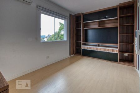 Casa de condomínio à venda com 400m², 4 quartos e 6 vagasDemi Suíte 01