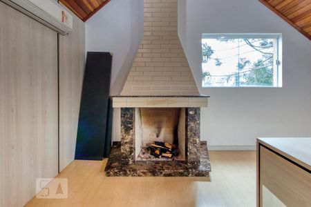 Casa de condomínio à venda com 400m², 4 quartos e 6 vagasDetalhe do Ático