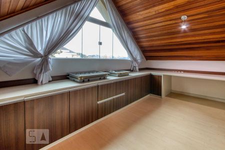 Casa de condomínio à venda com 400m², 4 quartos e 6 vagasEscritório do Ático