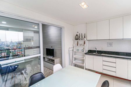 Apartamento à venda com 37m², 1 quarto e 1 vaga Apartamento à venda com 37m², 1 quarto e 1 vagaVaranda