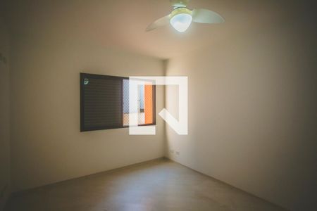 Casa de condomínio à venda com 203m², 3 quartos e 2 vagas Casa de condomínio à venda com 203m², 3 quartos e 2 vagasQuarto