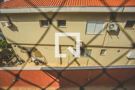 Casa de condomínio à venda com 203m², 3 quartos e 2 vagas Casa de condomínio à venda com 203m², 3 quartos e 2 vagasQuarto