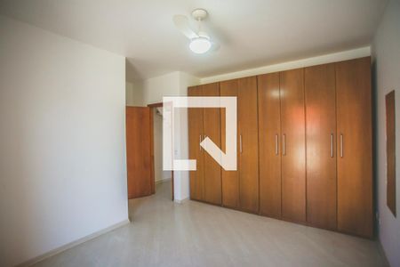 Casa de condomínio à venda com 203m², 3 quartos e 2 vagas Casa de condomínio à venda com 203m², 3 quartos e 2 vagasQuarto