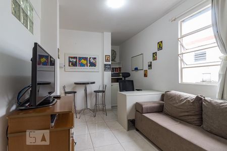Sala de kitnet/studio para alugar com 1 quarto, 42m² em Cidade Baixa, Porto Alegre