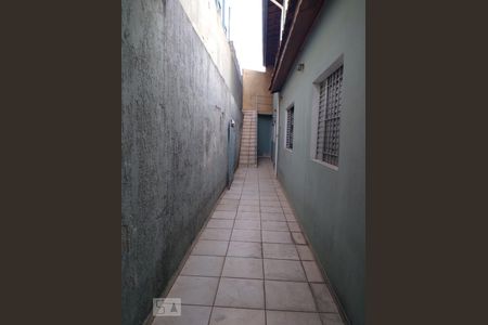 Casa à venda com 176m², 3 quartos e sem vaga Casa à venda com 176m², 3 quartos e sem vagaCorredor