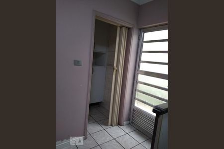 Casa à venda com 176m², 3 quartos e sem vaga Casa à venda com 176m², 3 quartos e sem vagaDispensa