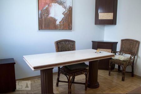 Apartamento para alugar com 152m², 3 quartos e 4 vagas Apartamento para alugar com 152m², 3 quartos e 4 vagasSuíte 1