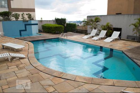 Apartamento para alugar com 152m², 3 quartos e 4 vagas Apartamento para alugar com 152m², 3 quartos e 4 vagasPiscina