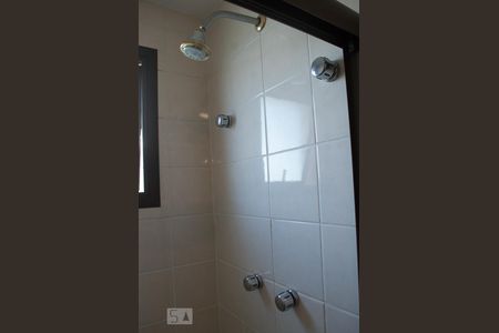 Apartamento para alugar com 152m², 3 quartos e 4 vagas Apartamento para alugar com 152m², 3 quartos e 4 vagasBanheiro da Suíte 2