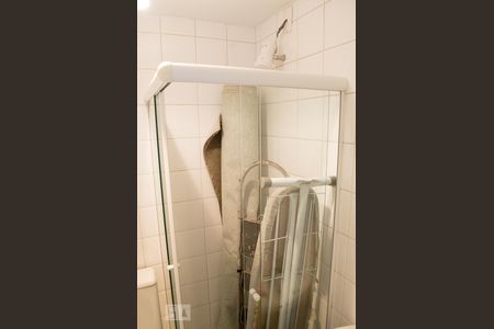 Apartamento para alugar com 152m², 3 quartos e 4 vagas Apartamento para alugar com 152m², 3 quartos e 4 vagasBanheiro de Serviço