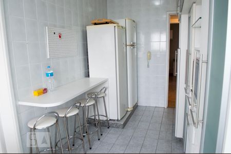 Apartamento para alugar com 152m², 3 quartos e 4 vagas Apartamento para alugar com 152m², 3 quartos e 4 vagasCozinha