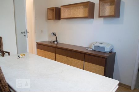 Apartamento para alugar com 152m², 3 quartos e 4 vagas Apartamento para alugar com 152m², 3 quartos e 4 vagasSuíte 1