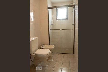 Apartamento para alugar com 152m², 3 quartos e 4 vagas Apartamento para alugar com 152m², 3 quartos e 4 vagasBanheiro da Suíte 2