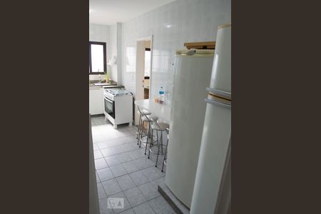 Apartamento para alugar com 152m², 3 quartos e 4 vagas Apartamento para alugar com 152m², 3 quartos e 4 vagasCozinha