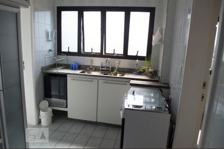 Apartamento para alugar com 152m², 3 quartos e 4 vagas Apartamento para alugar com 152m², 3 quartos e 4 vagasCozinha