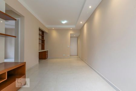 Apartamento à venda com 67m², 2 quartos e 1 vagaSala