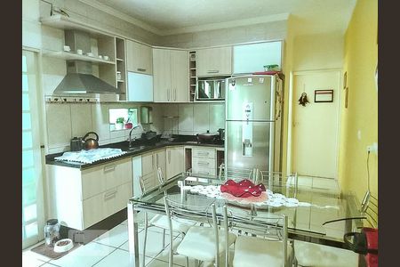 Cozinha - Armários de casa à venda com 3 quartos, 225m² em Jardim Paulista, Guarulhos