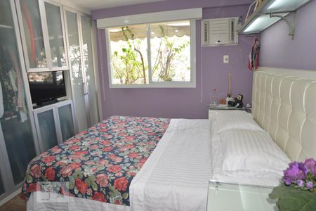 Apartamento à venda com 170m², 4 quartos e 2 vagasQuarto 4