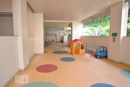 Apartamento à venda com 170m², 4 quartos e 2 vagasPlayground