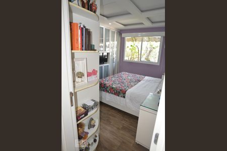 Apartamento à venda com 170m², 4 quartos e 2 vagasQuarto 4